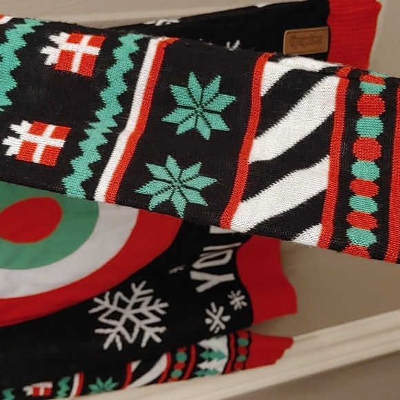 NWT Men's Tipsy Elves Holiday Sweater Medium - Picture 6 of 10